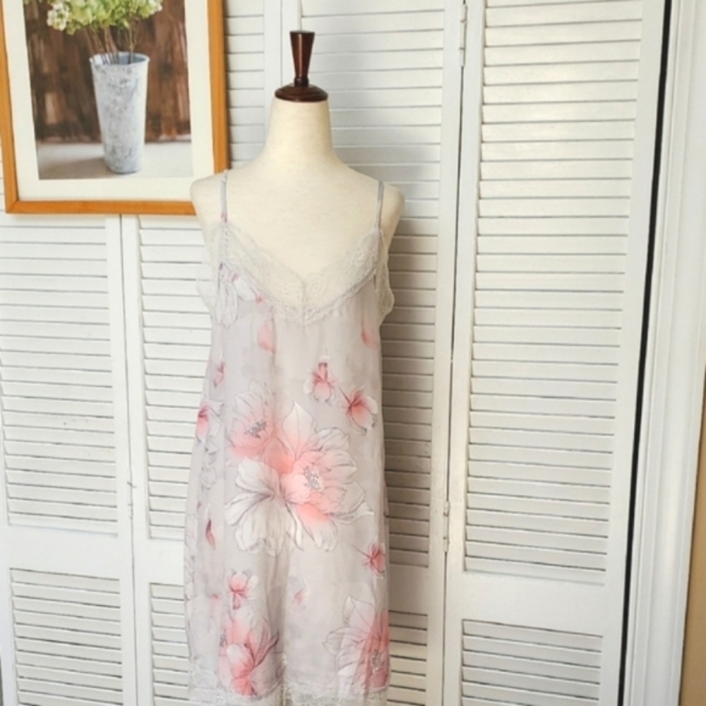 Secret Possessions Pink and White Chemise with Delicate Lace Size S